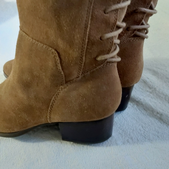 NINE WEST "CASCADES" SUEDE BACK LACE UP TALL BOOTS - Picture 2 of 14